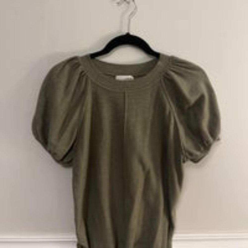 Casual green top